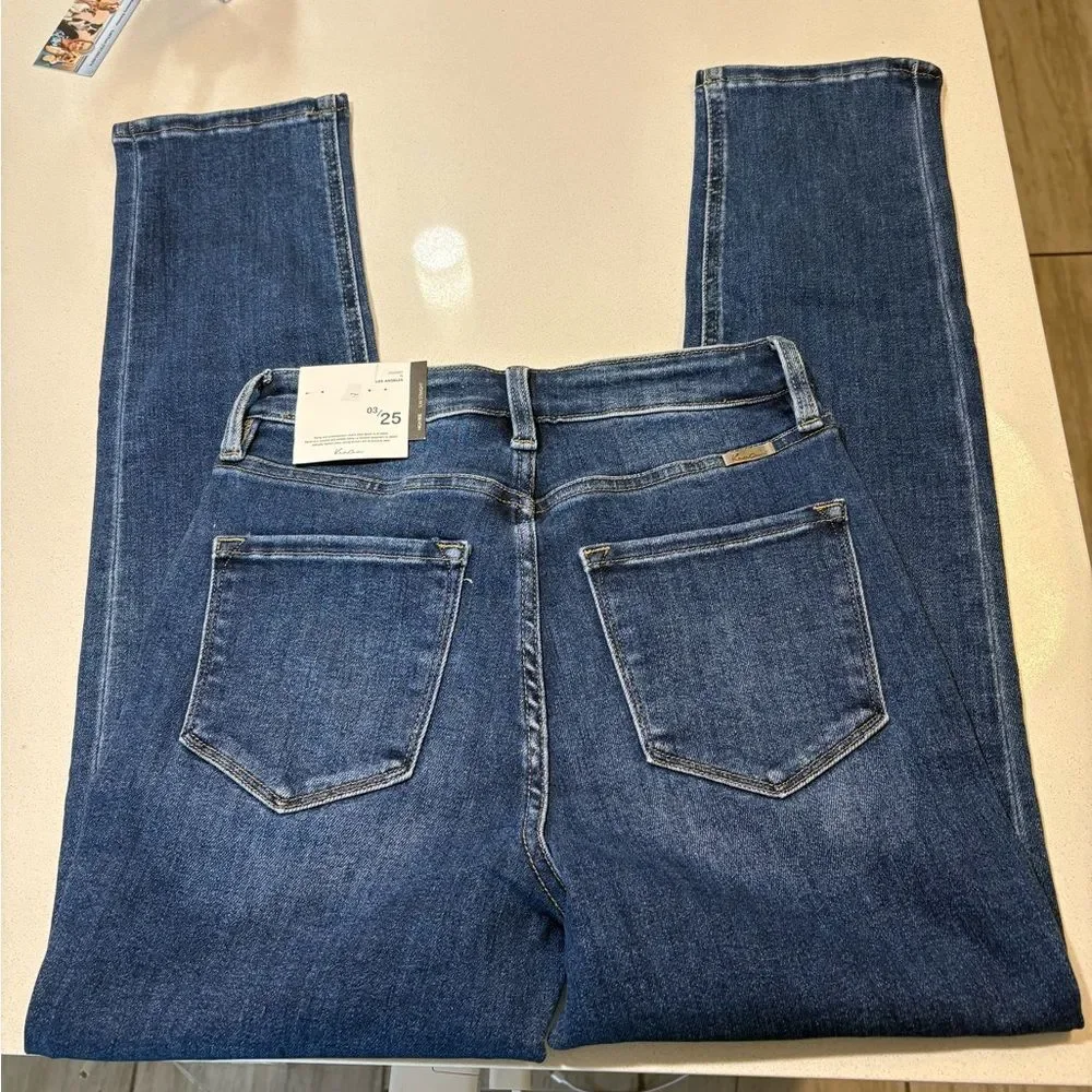 NWT Kancan high rise slim straight jeans size 3/25